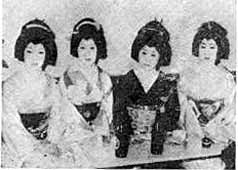 ����9-4�@�u�����c�v�̃z�X�e�X�����B�i�w�T����O�x1974�N5��31�����j